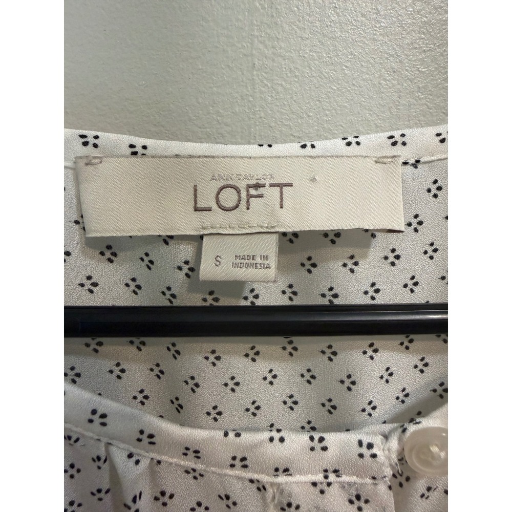 Ann Taylor LOFT White Black Diamond Dot Print Long Sleeve Button Blouse Small